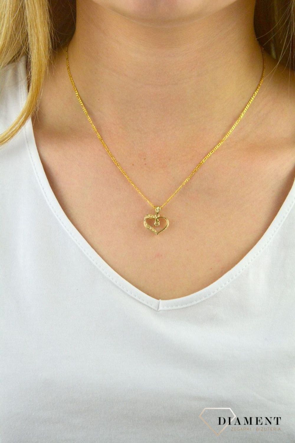 Złota zawieszka grawerowane serce ZA 6701. Złota zawieszka. Złota zawieszka serce. Złota zawieszka w kształcie serca. Idealna zawieszka na prezent. zawieszka dla ukochanej..jpg